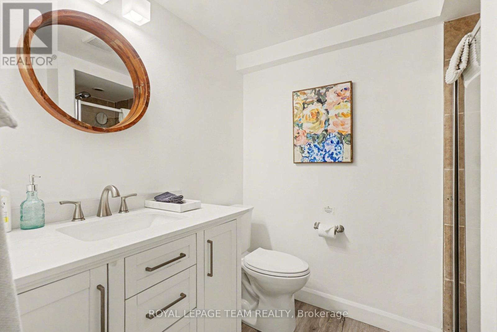 2149 Dublin Avenue, Ottawa, ON - Indoor Photo Showing Bathroom