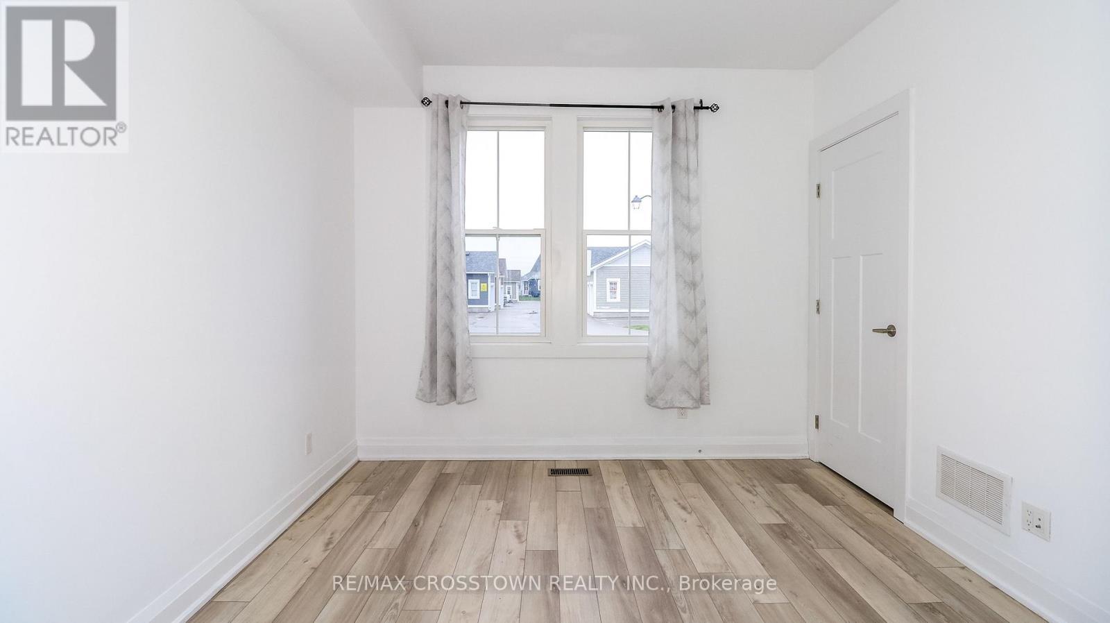 3 Julia Crescent, Midland, ON - Indoor Photo Showing Other Room
