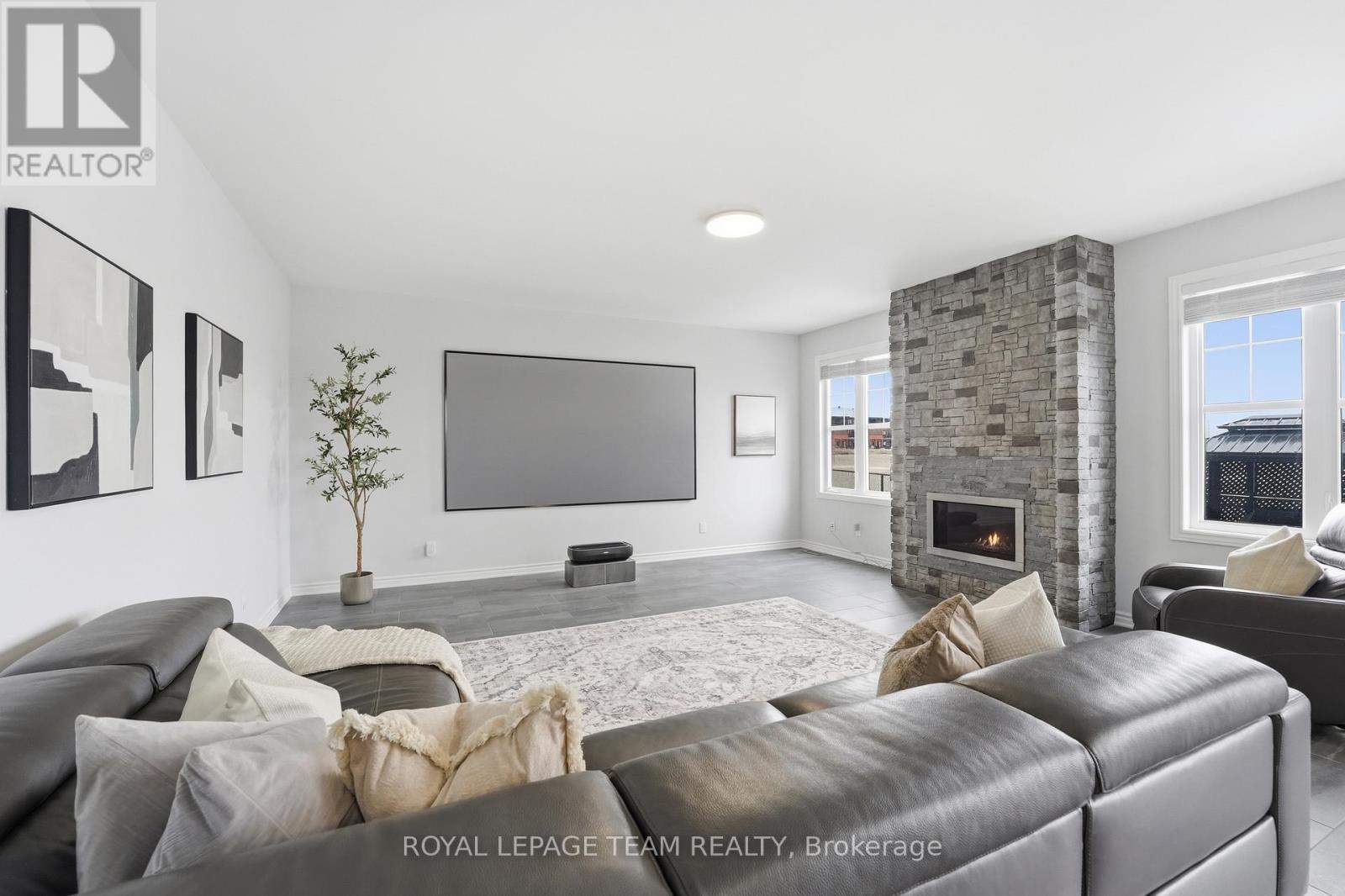 643 Rye Grass Way, Ottawa, ON - Indoor Photo Showing Living Room With Fireplace