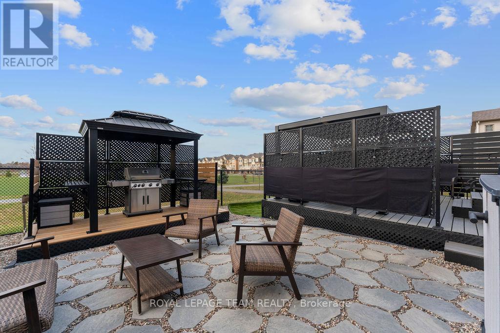 643 Rye Grass Way, Ottawa, ON - Outdoor With Deck Patio Veranda
