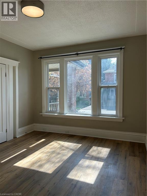 62 Barnesdale Avenue S, Hamilton, ON - Indoor Photo Showing Other Room