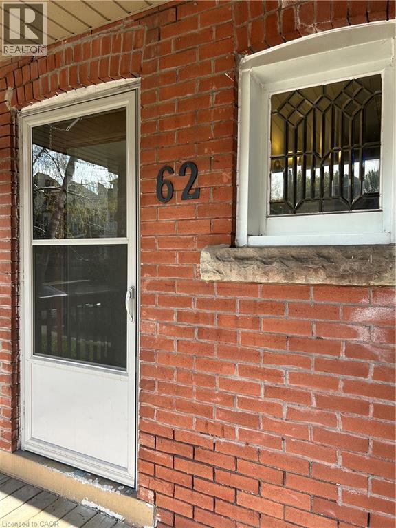 62 Barnesdale Avenue S, Hamilton, ON - Outdoor With Exterior