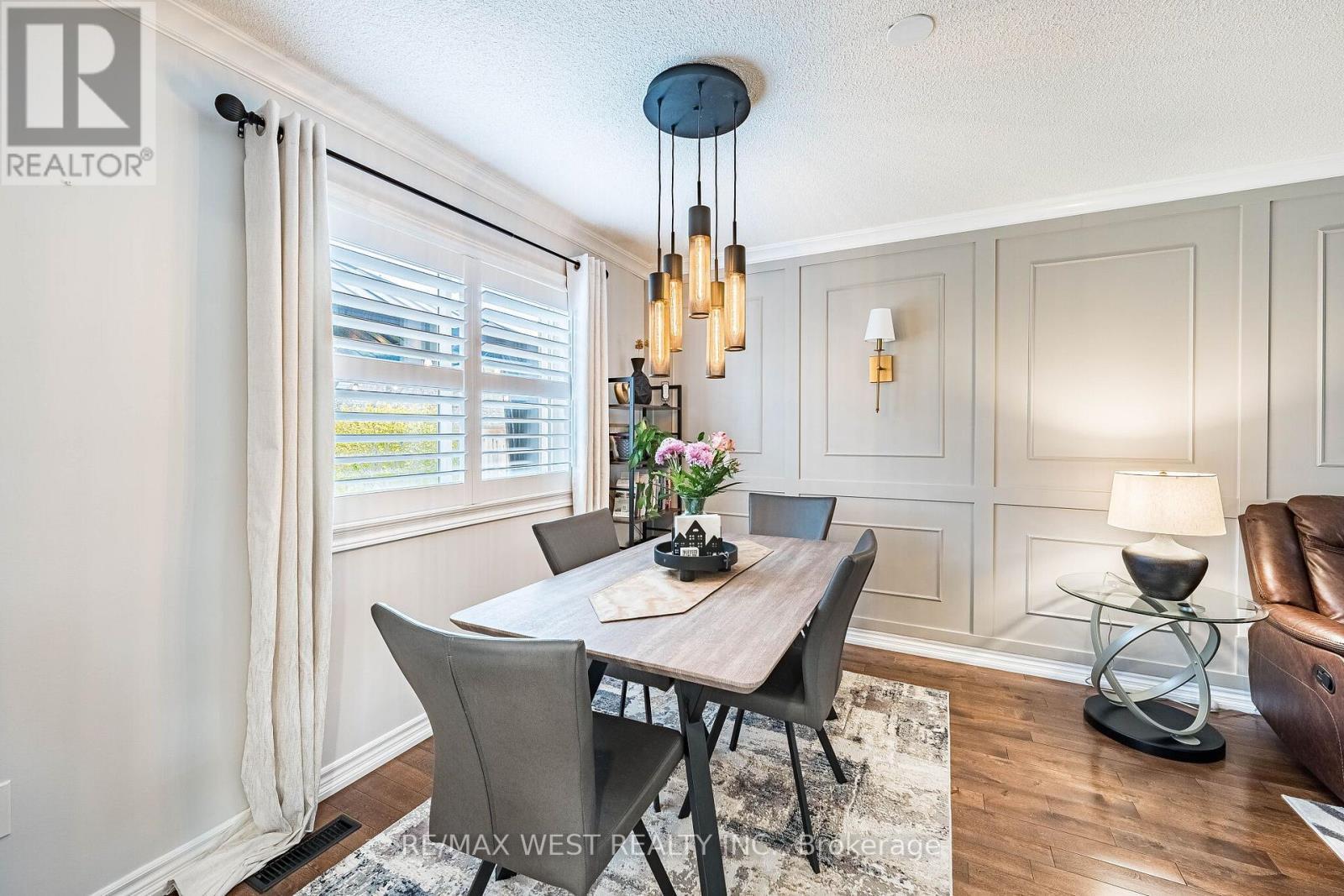 5 Moir Crescent, Barrie, ON - Indoor Photo Showing Dining Room