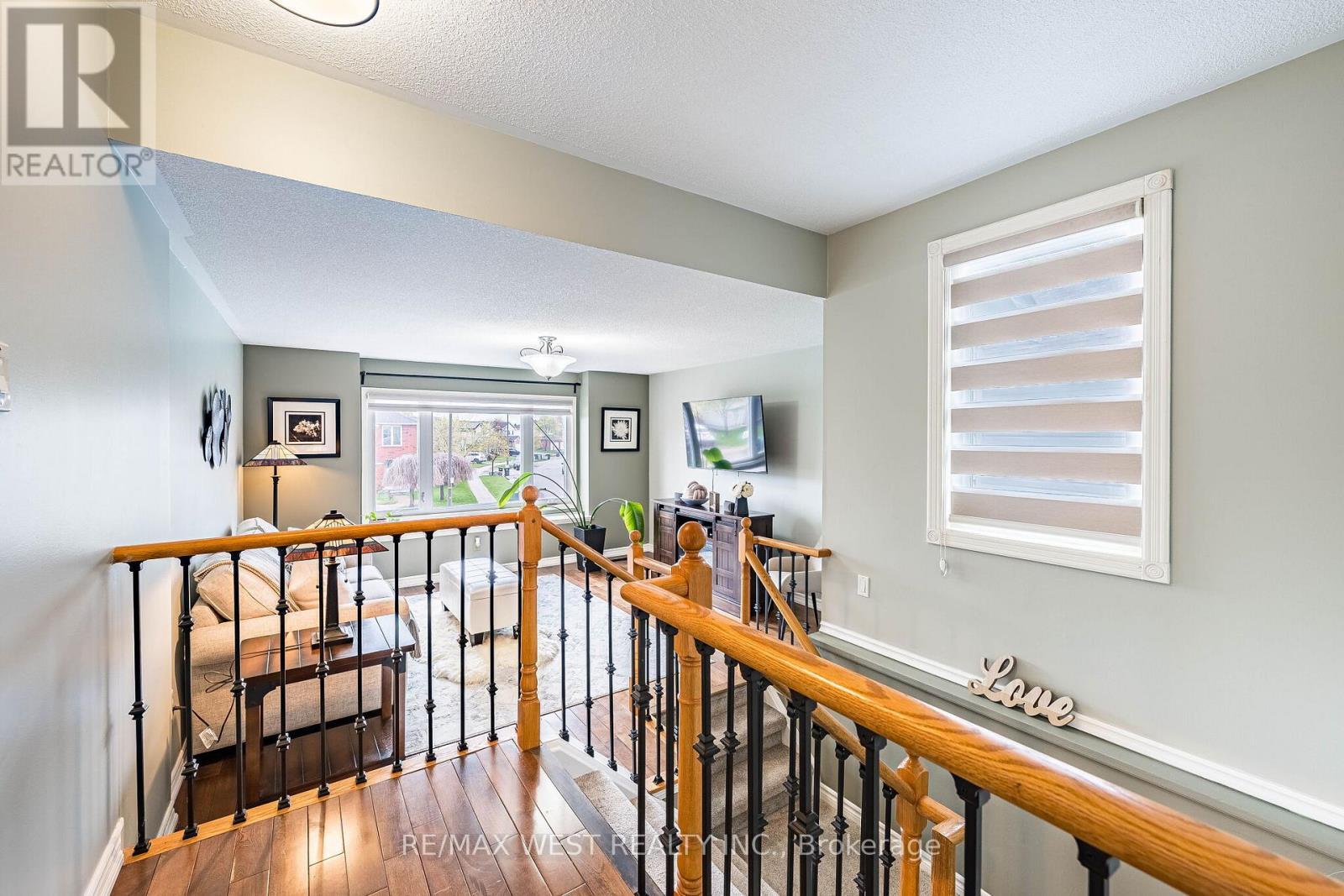 5 Moir Crescent, Barrie, ON - Indoor Photo Showing Other Room