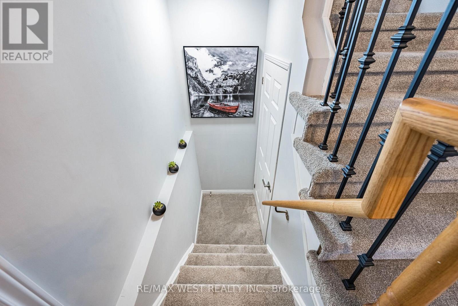 5 Moir Crescent, Barrie, ON - Indoor Photo Showing Other Room