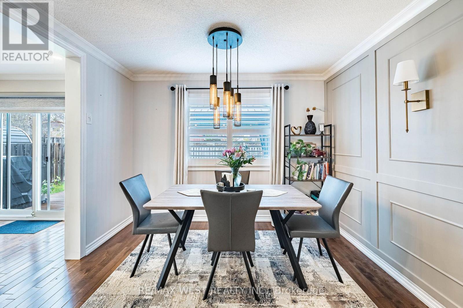 5 Moir Crescent, Barrie, ON - Indoor Photo Showing Dining Room
