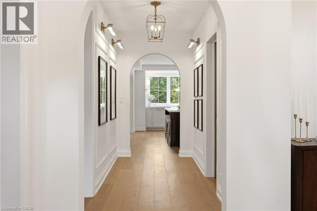 3081 Balmoral Avenue, Burlington, ON - Indoor Photo Showing Other Room