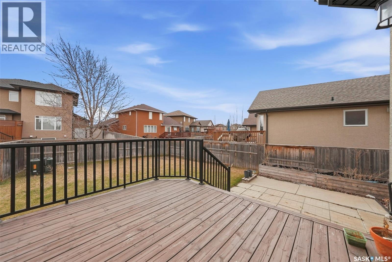519 Rempel Manor, Saskatoon, SK - Outdoor With Exterior