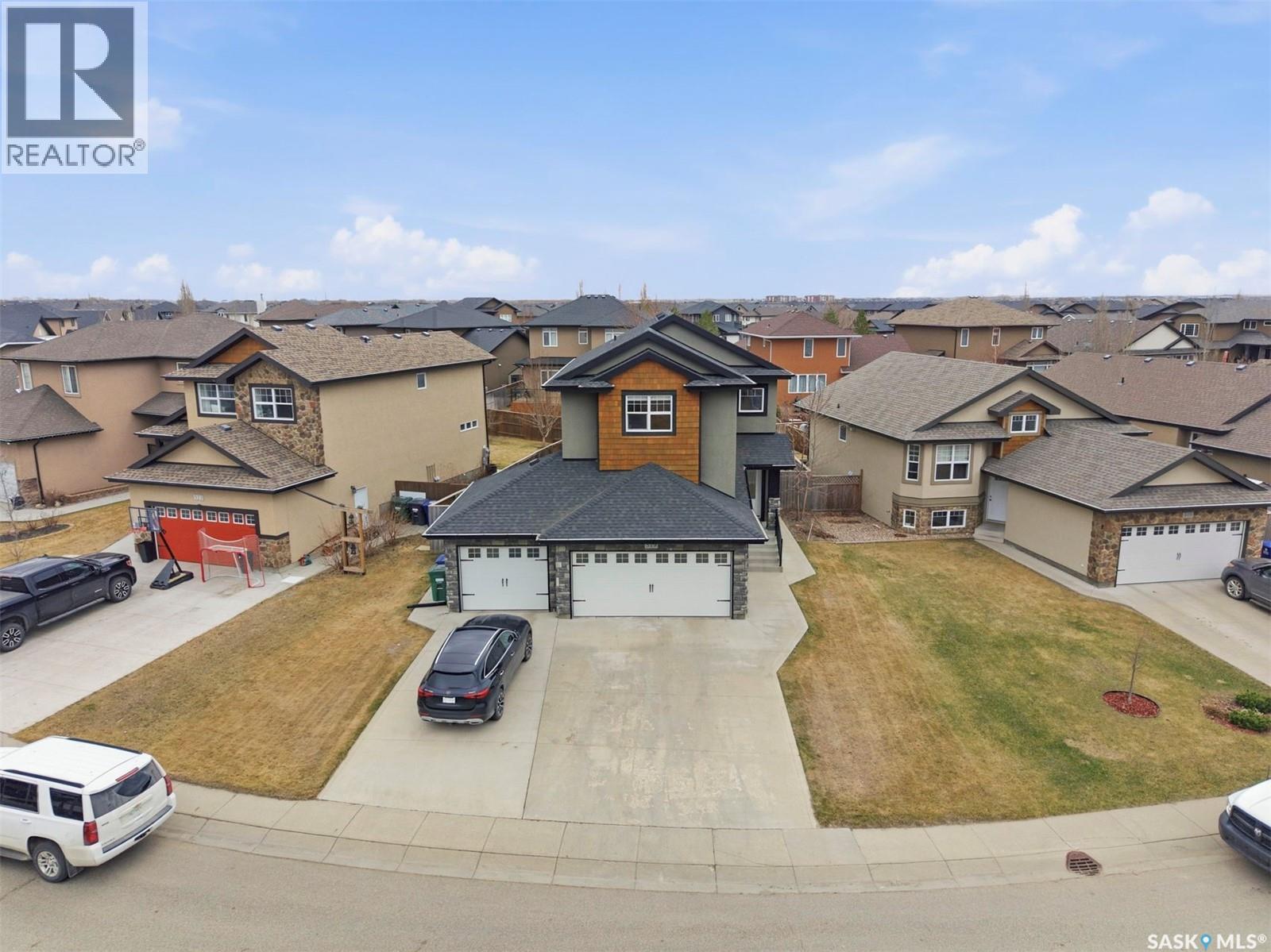 519 Rempel Manor, Saskatoon, SK - Outdoor