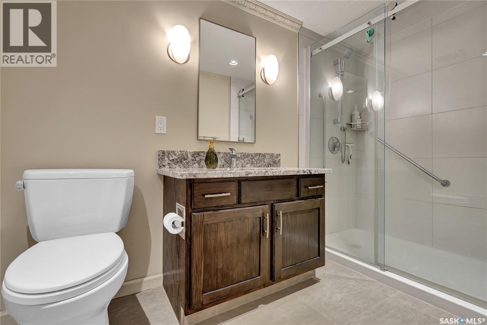 201 2315 Cornwall Street, Regina, SK - Indoor Photo Showing Bathroom