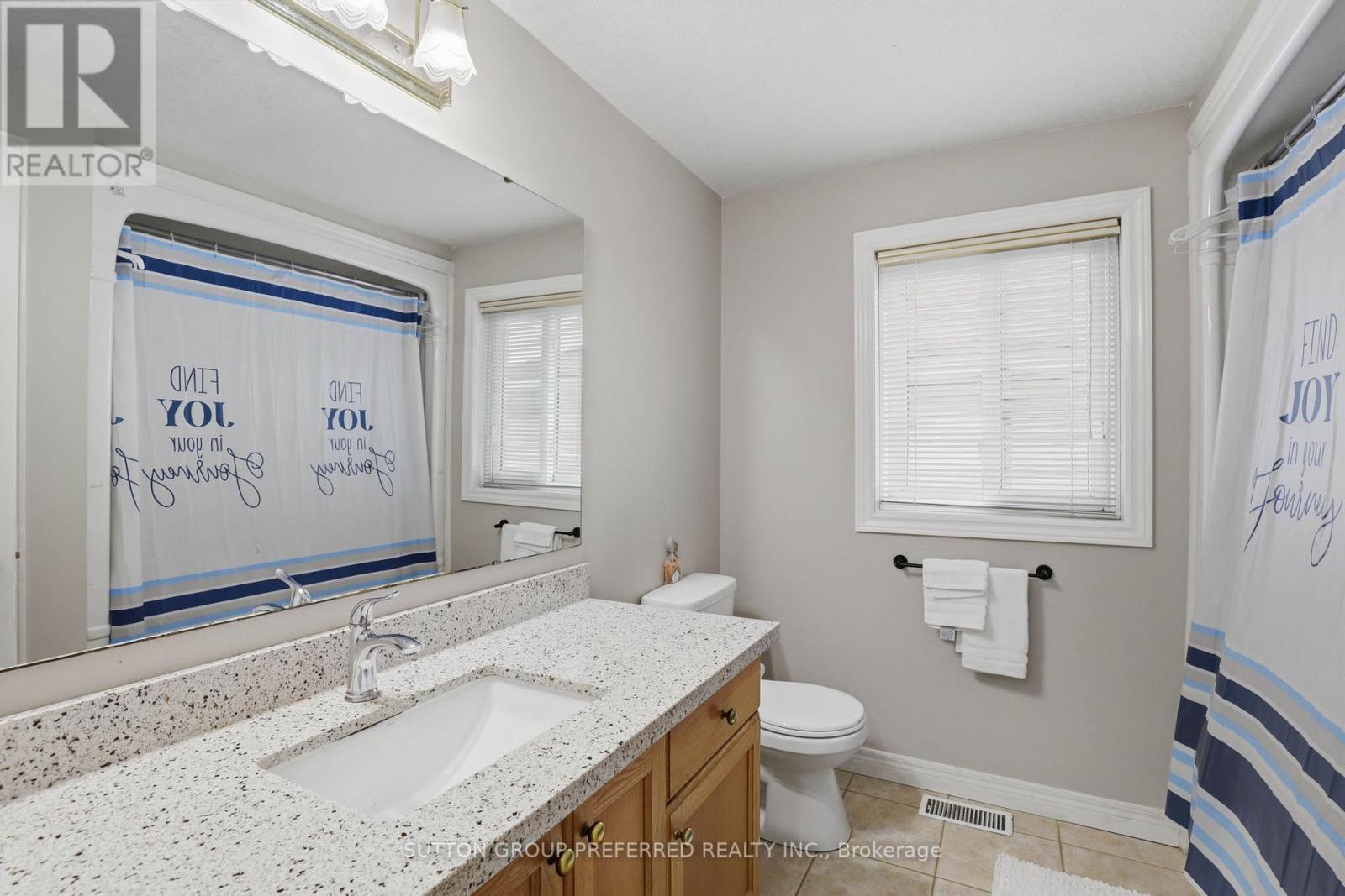 187 Hollyridge Crescent, Kitchener, ON - Indoor Photo Showing Bathroom