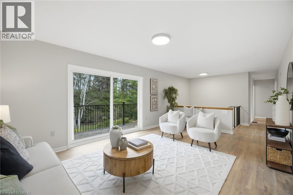 475248 County Rd 11, Amaranth, ON - Indoor Photo Showing Living Room