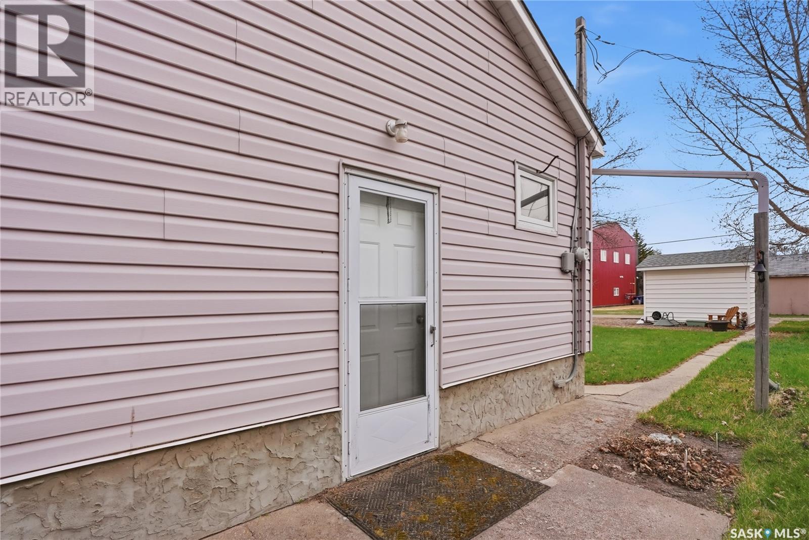810 6Th Street, Perdue, SK - Outdoor