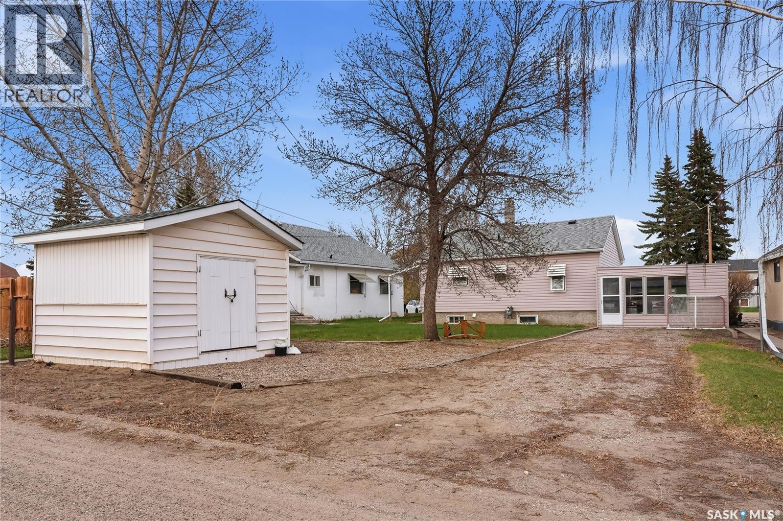 810 6Th Street, Perdue, SK - Outdoor