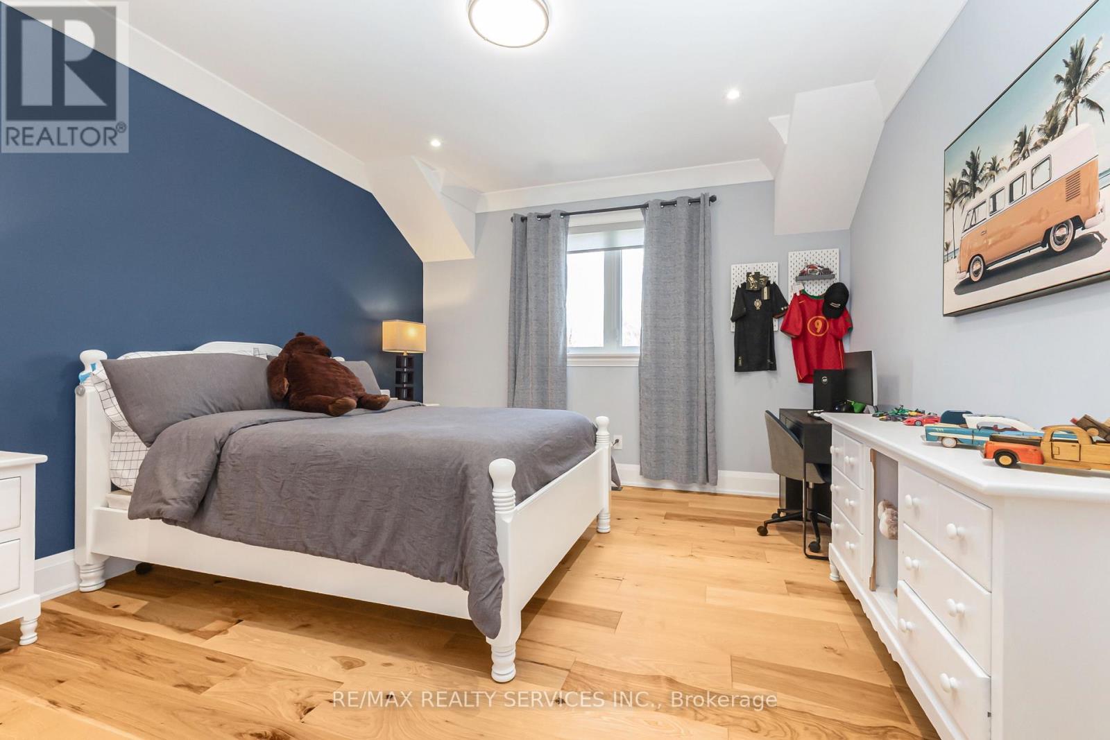 833180 4Th Line Ehs, Mono, ON - Indoor Photo Showing Bedroom