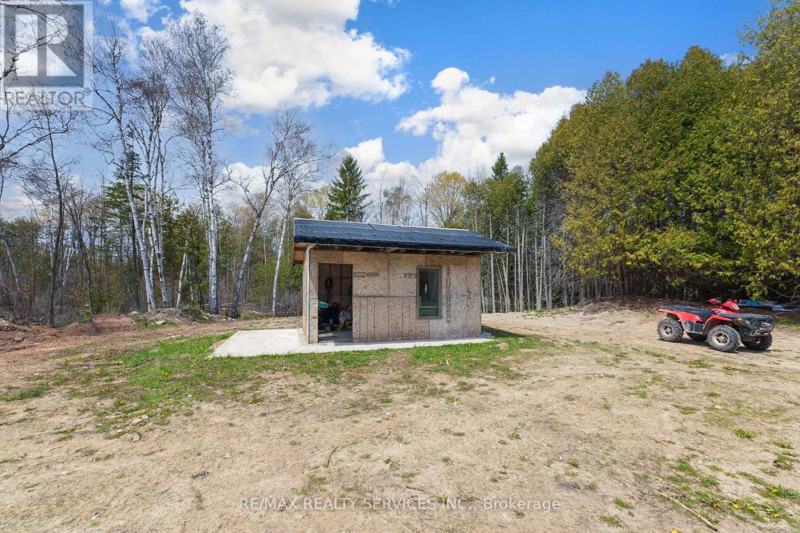 833180 4Th Line Ehs, Mono, ON - Outdoor