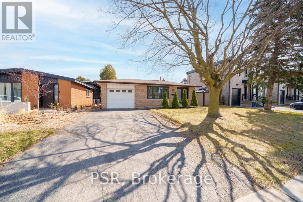 19 Glen Forest Drive, Hamilton, ON - Outdoor With Facade