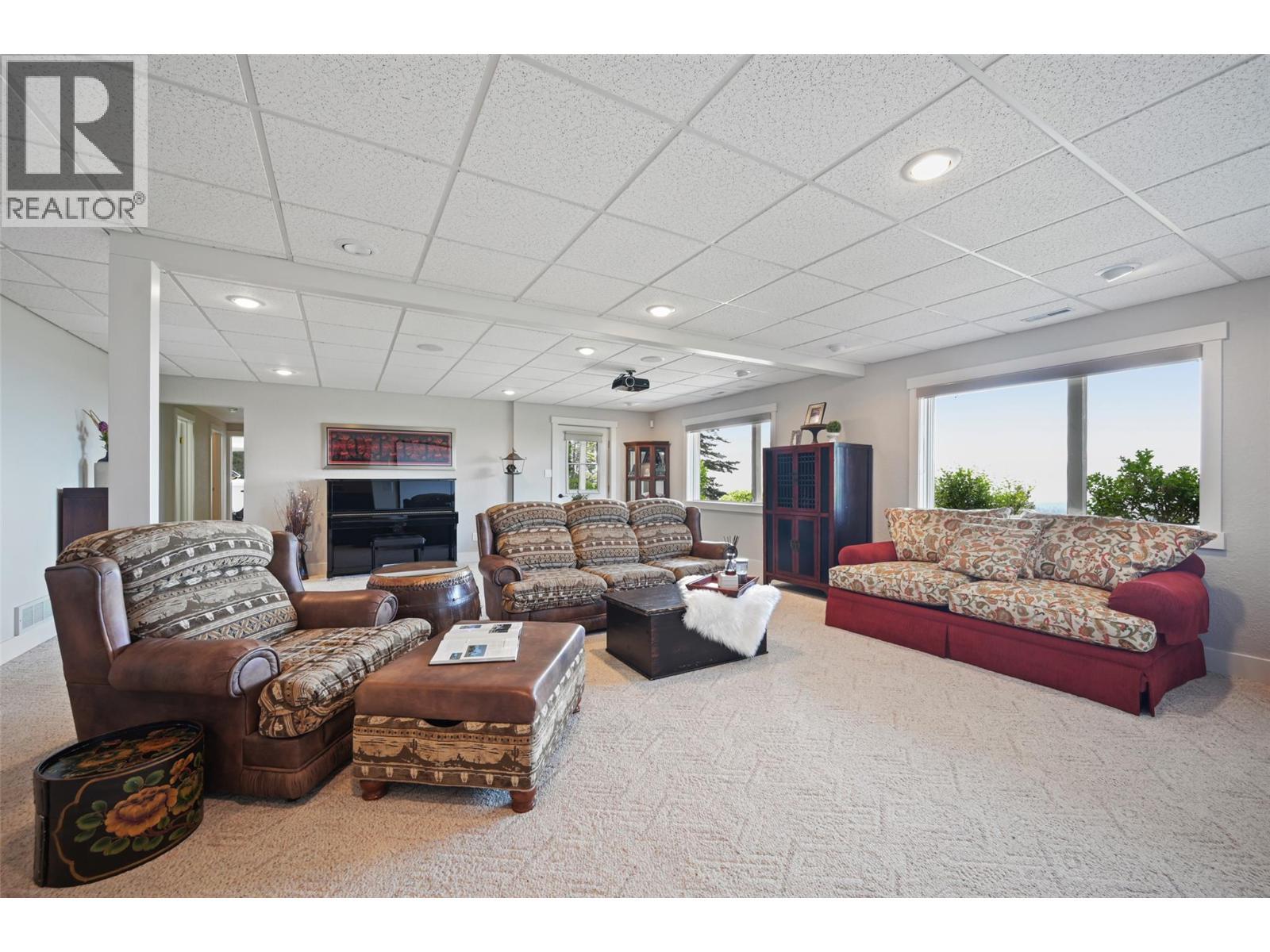 9520 Juniper Heights Road, Invermere, BC - Indoor