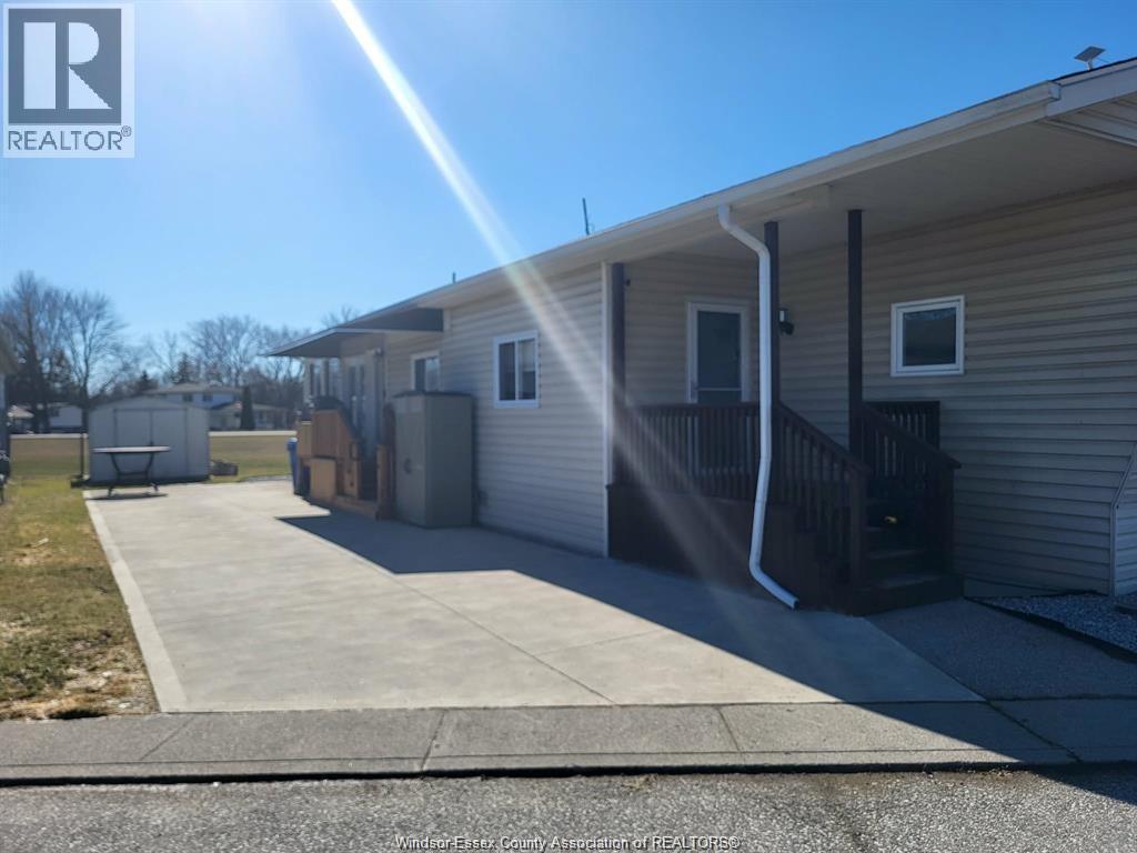 1 Wilder South Unit# Mobile Home Only, Lakeshore, ON - Outdoor With Exterior
