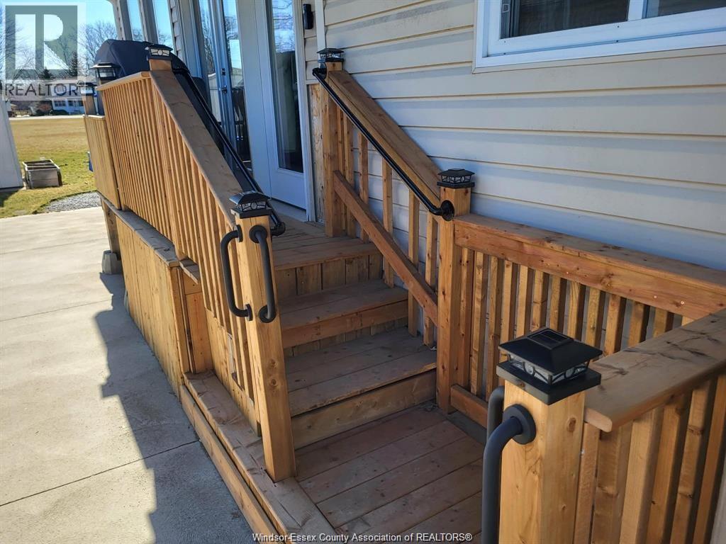1 Wilder South Unit# Mobile Home Only, Lakeshore, ON - Outdoor With Exterior