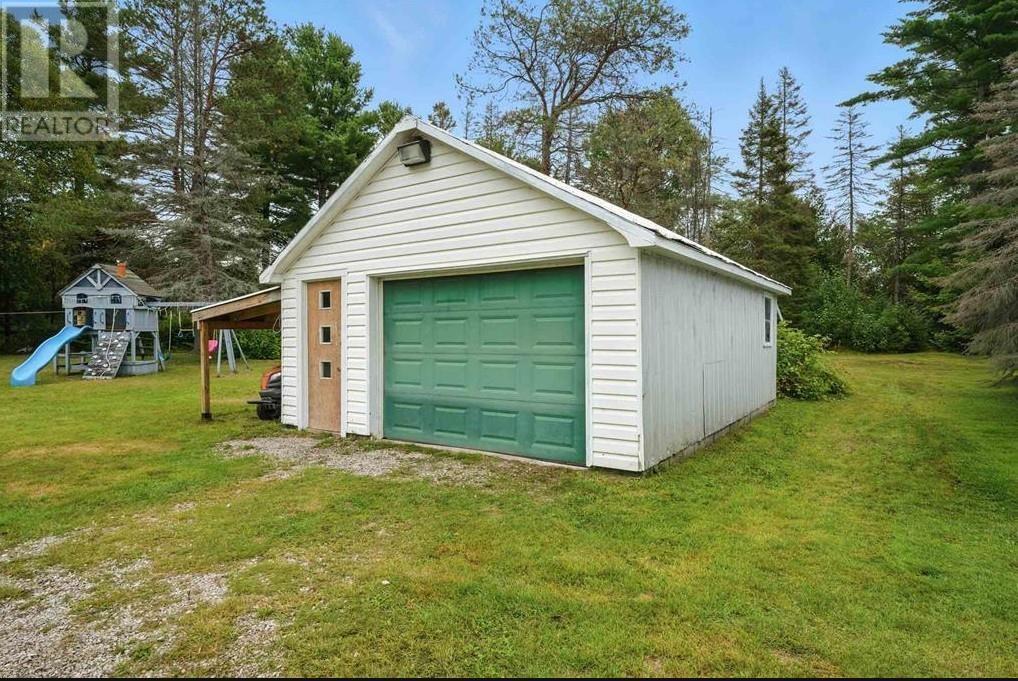 29 Eley Rd, Iron Bridge, ON - Outdoor