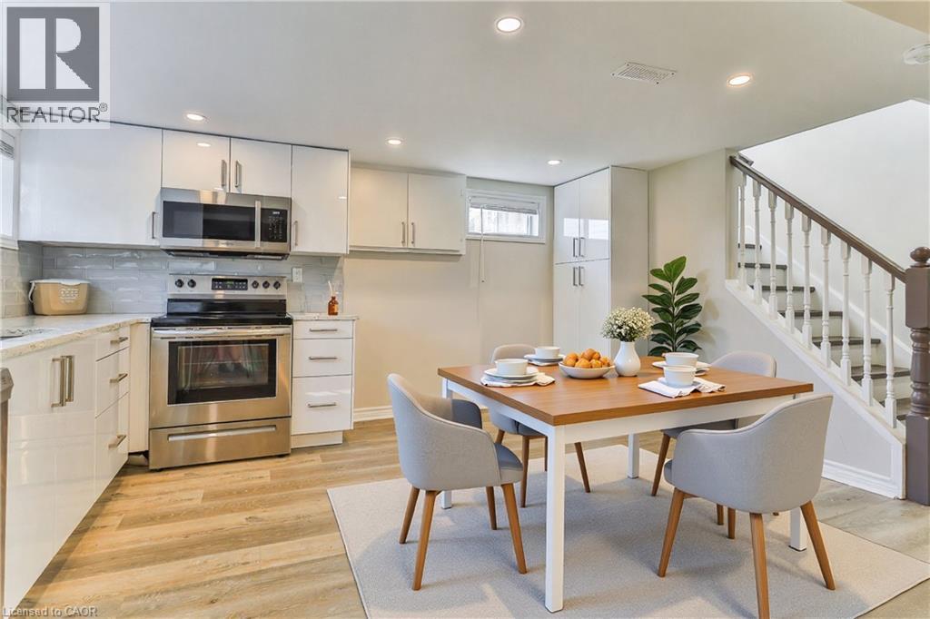 Virtually Staged Photo - 38 Dunkirk Drive Unit# B, Hamilton, ON - Indoor