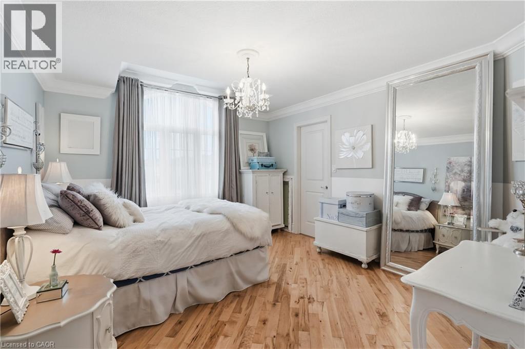 36 Pavilion Drive, Binbrook, ON - Indoor Photo Showing Bedroom
