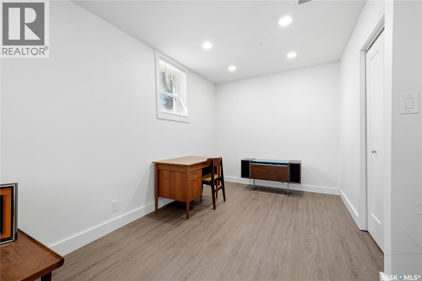2221 Francis Street, Regina, SK - Indoor Photo Showing Other Room
