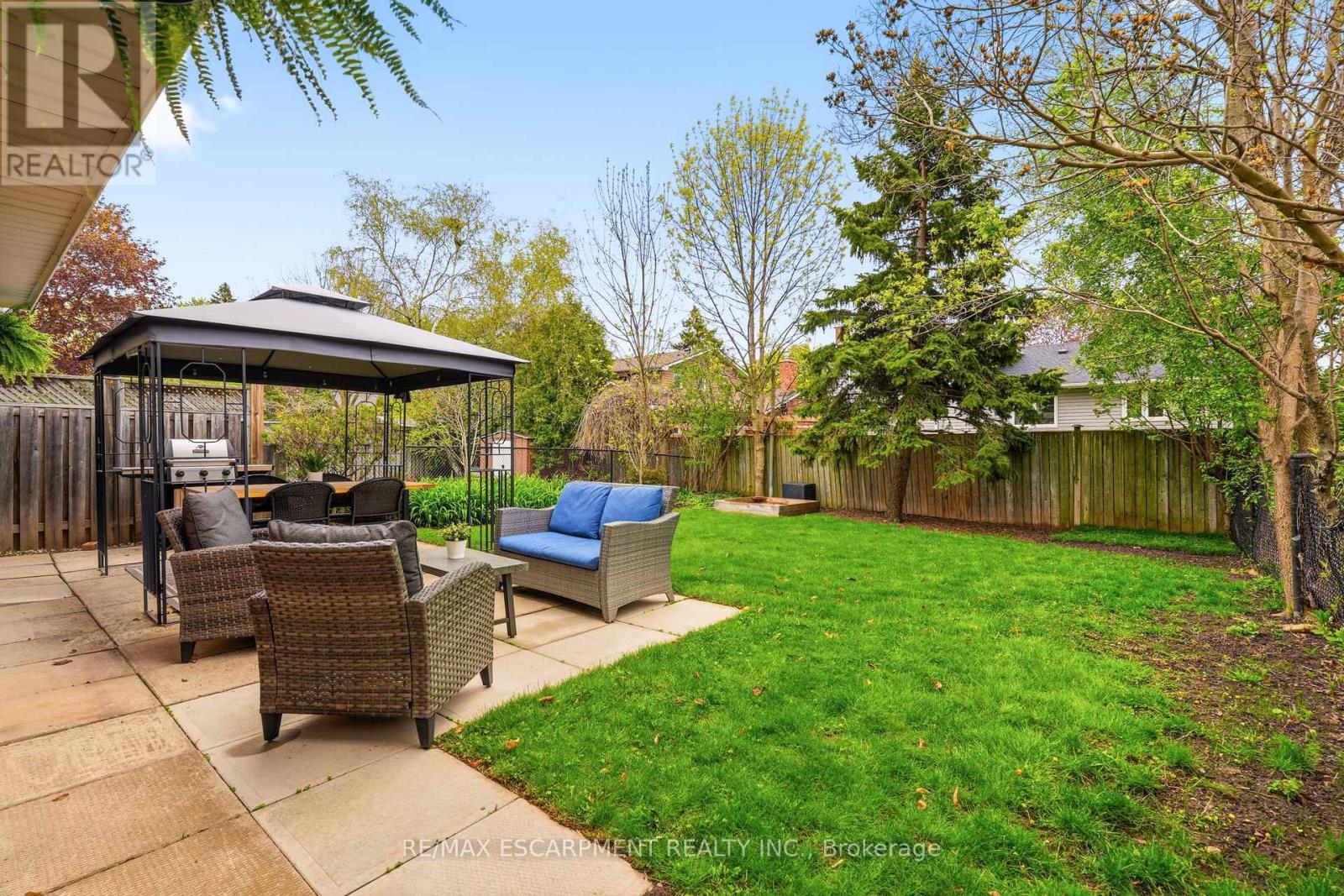 3452 Caplan Crescent, Burlington, ON - Outdoor With Deck Patio Veranda With Backyard