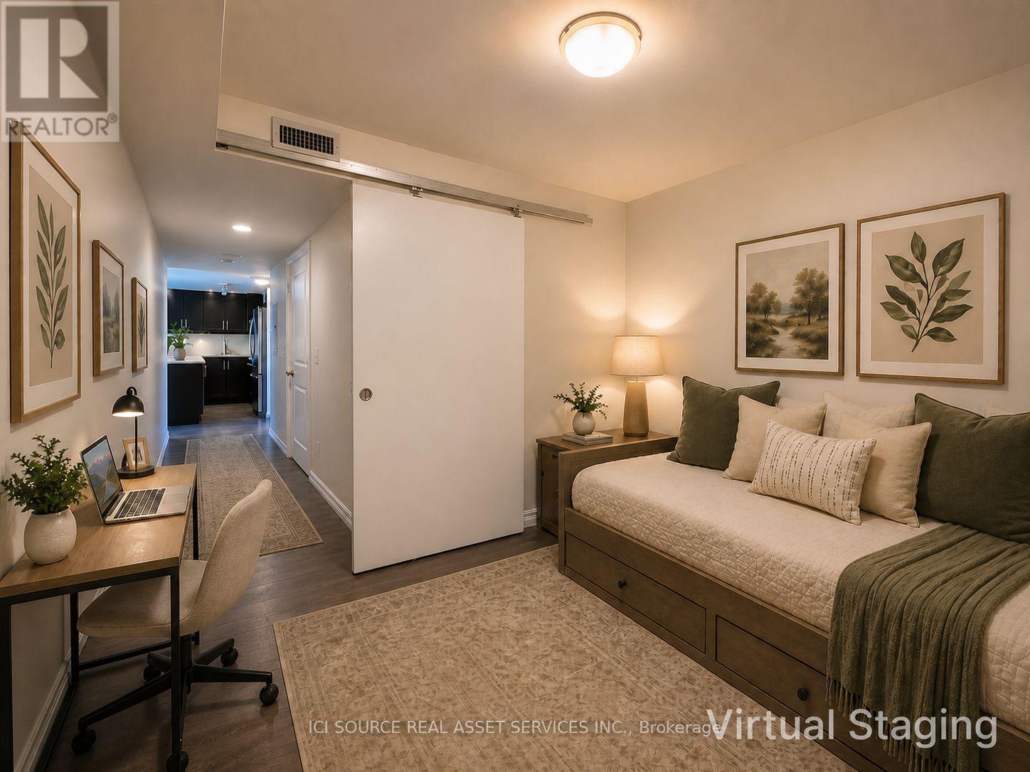 725 - 85 East Liberty Street, Toronto, ON - Indoor Photo Showing Bedroom