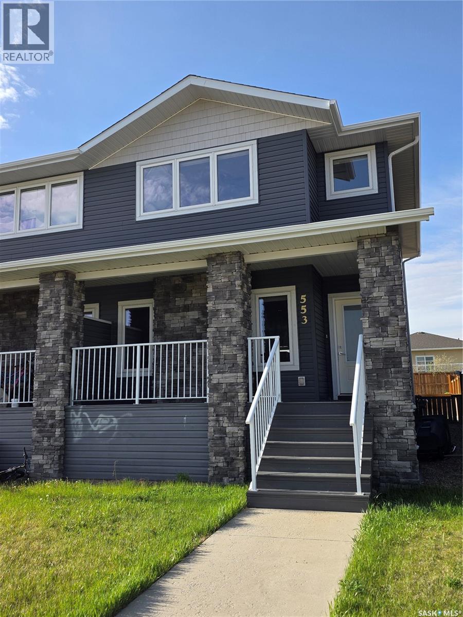 553 Douglas Drive, Swift Current, SK - Outdoor With Deck Patio Veranda With Facade