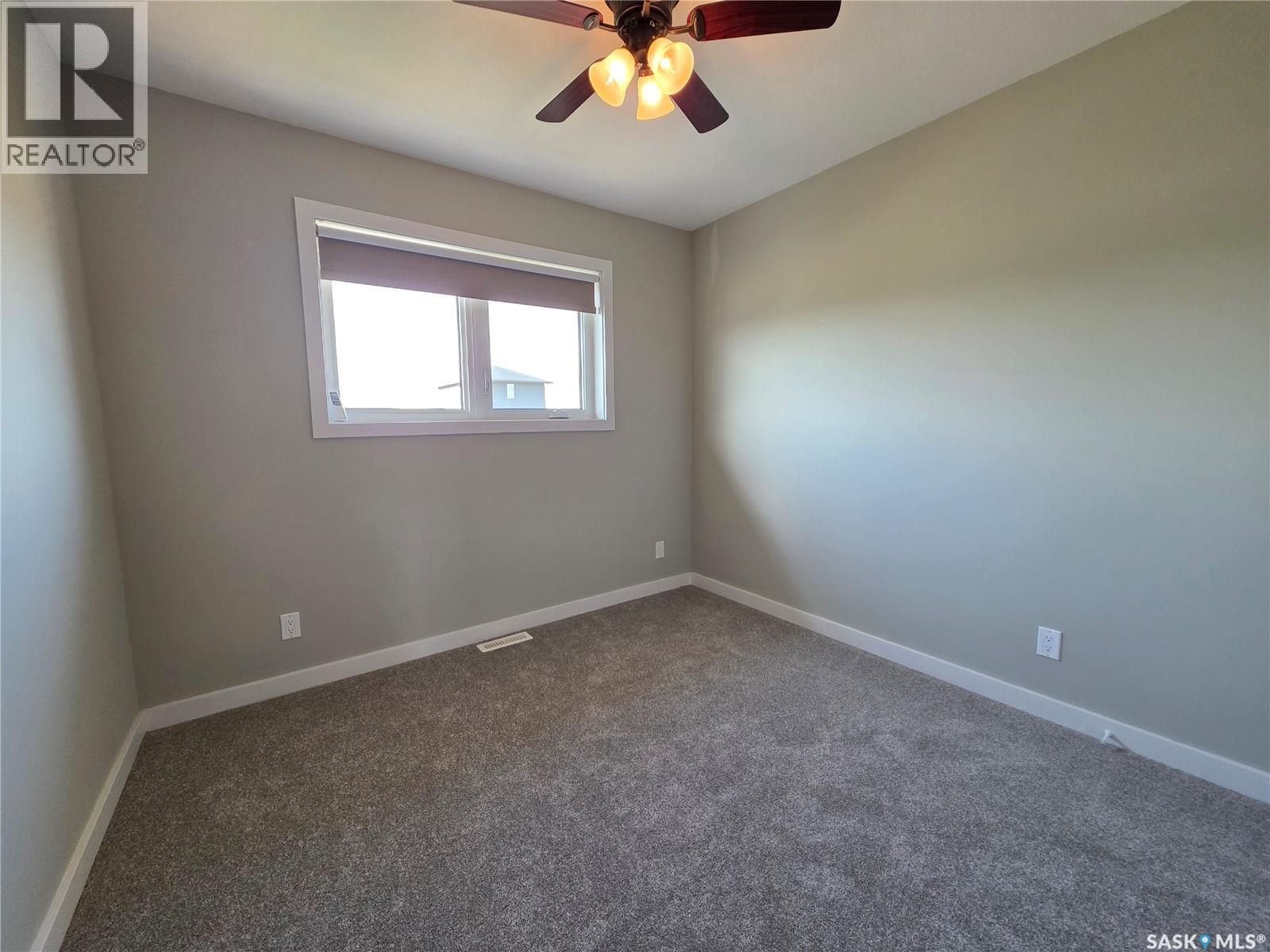 553 Douglas Drive, Swift Current, SK - Indoor Photo Showing Other Room