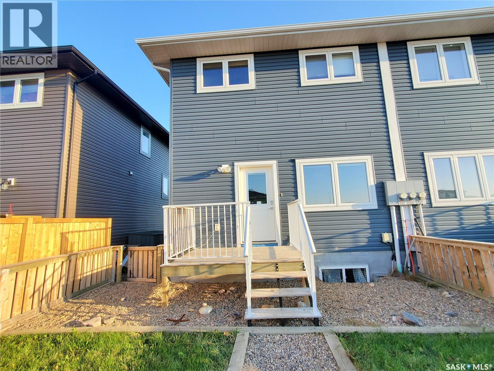 553 Douglas Drive, Swift Current, SK - Outdoor With Deck Patio Veranda