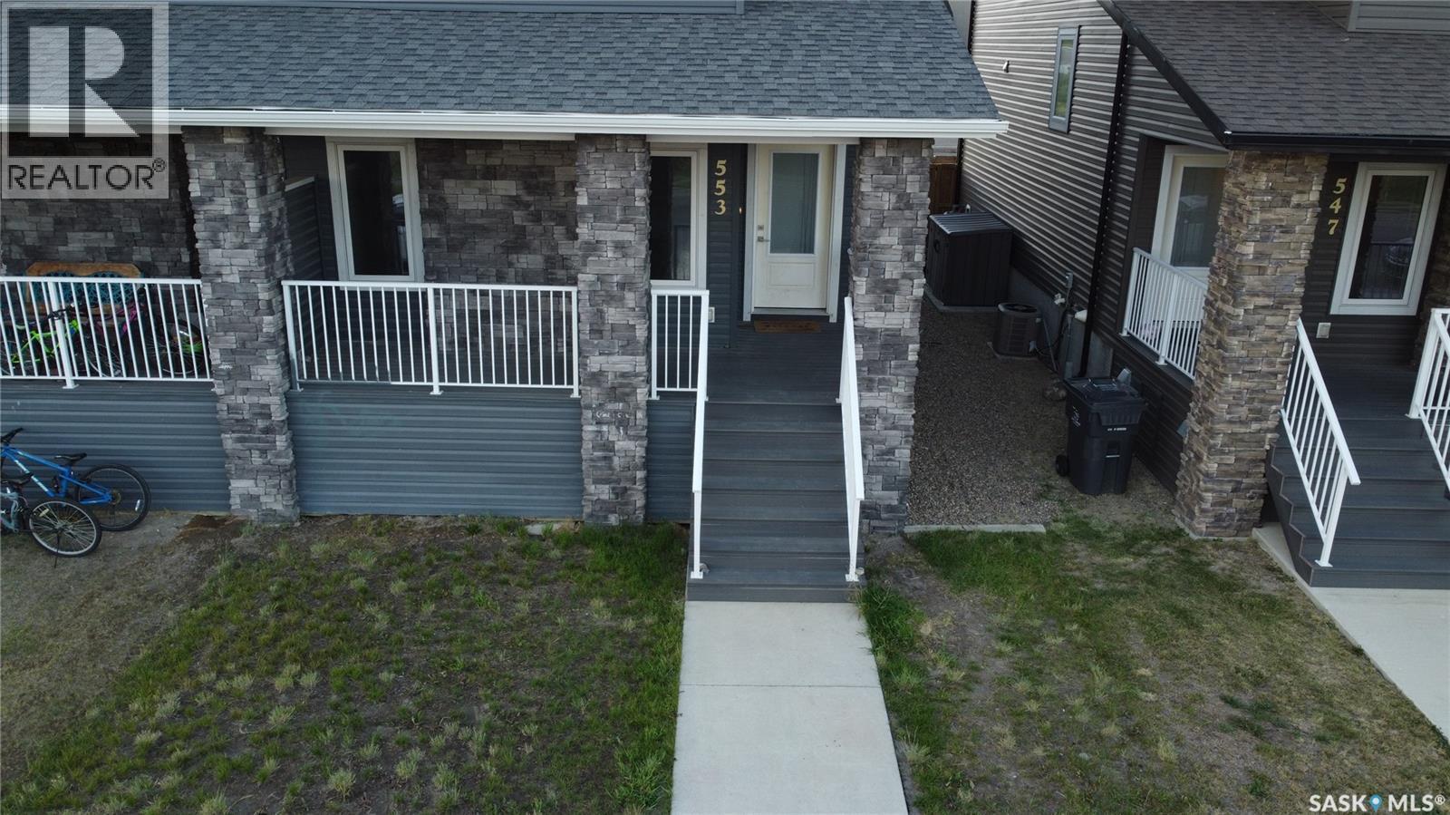 553 Douglas Drive, Swift Current, SK - Outdoor With Deck Patio Veranda