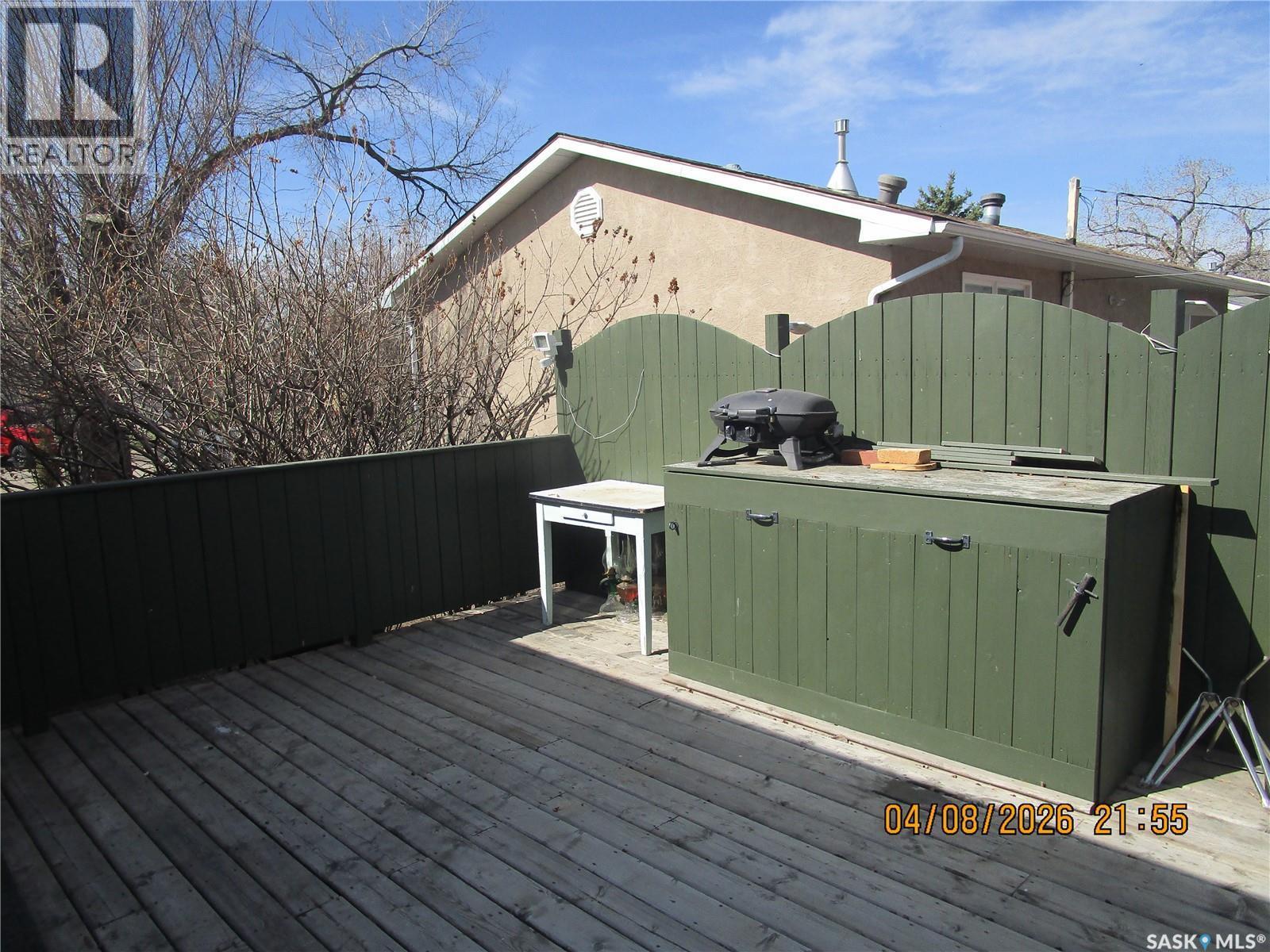 233 4Th Avenue E, Gravelbourg, SK - Outdoor With Deck Patio Veranda