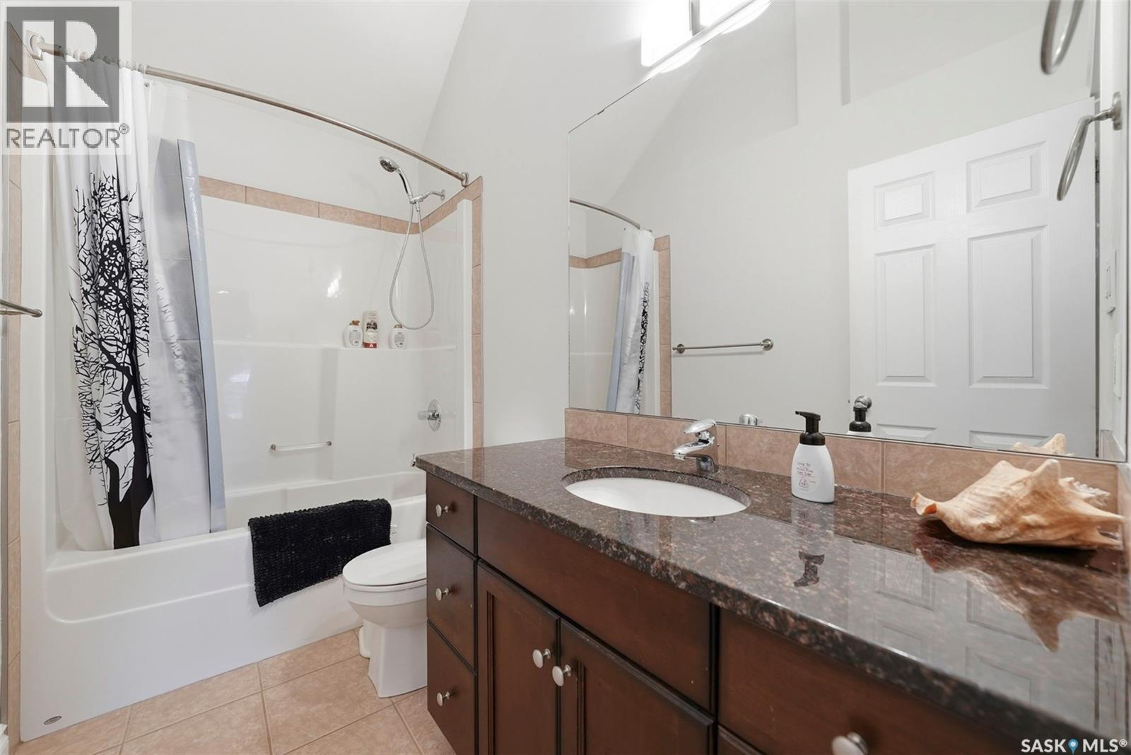 418 Nicklaus Drive, Warman, SK - Indoor Photo Showing Bathroom