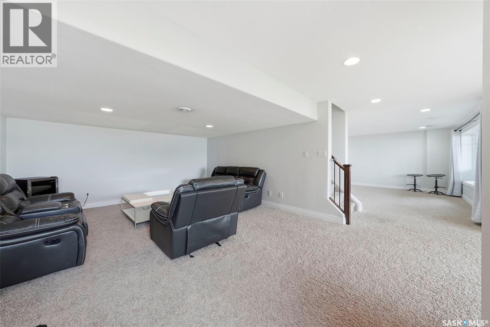 418 Nicklaus Drive, Warman, SK - Indoor