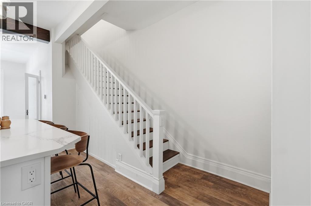 277 Main Street W, Hamilton, ON - Indoor Photo Showing Other Room