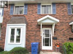 7 Cherry Lane Unit# 5 Leamington, ON N8H 5A4