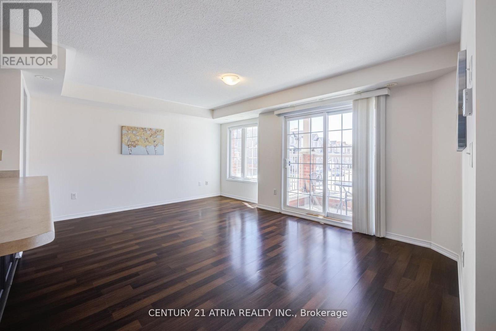 5 - 129 Isaac Devins Boulevard, Toronto, ON - Indoor Photo Showing Other Room