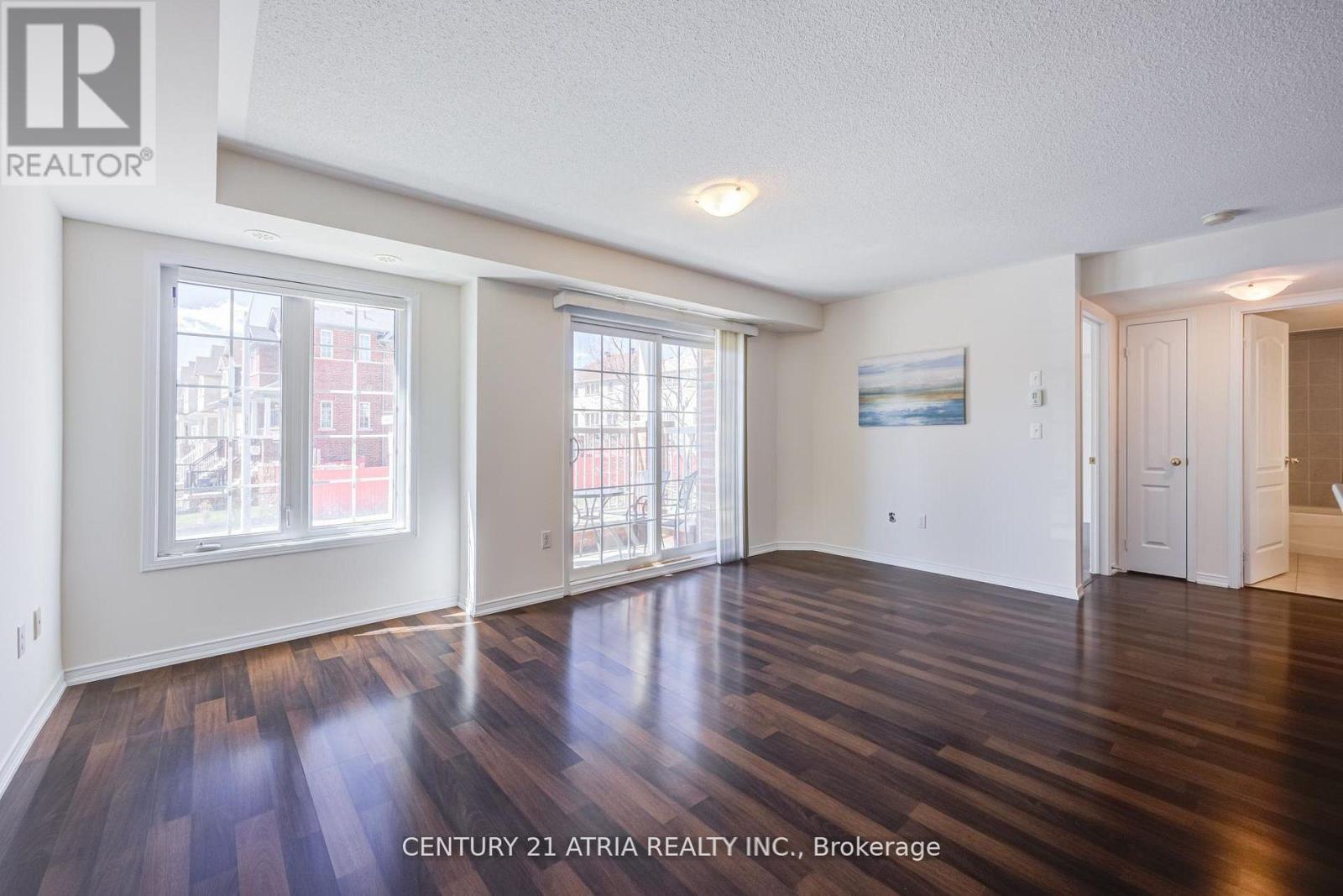 5 - 129 Isaac Devins Boulevard, Toronto, ON - Indoor Photo Showing Other Room
