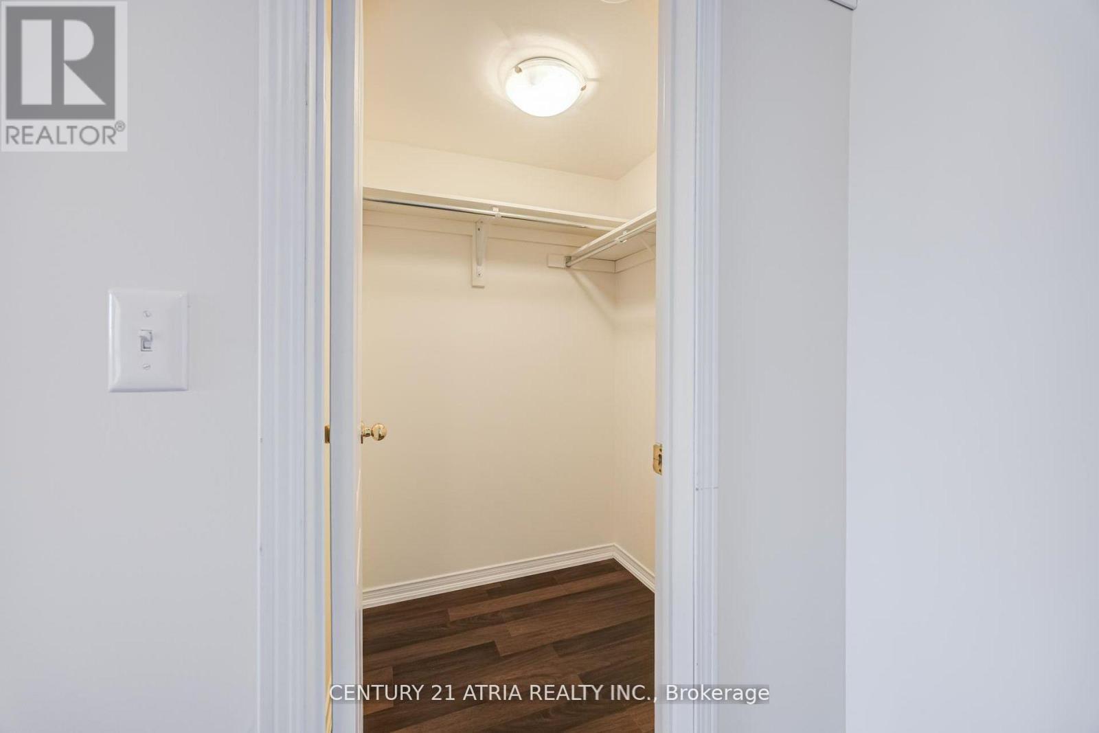 5 - 129 Isaac Devins Boulevard, Toronto, ON - Indoor