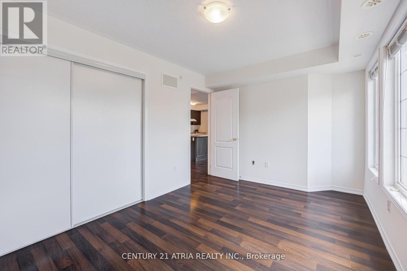 5 - 129 Isaac Devins Boulevard, Toronto, ON - Indoor Photo Showing Other Room