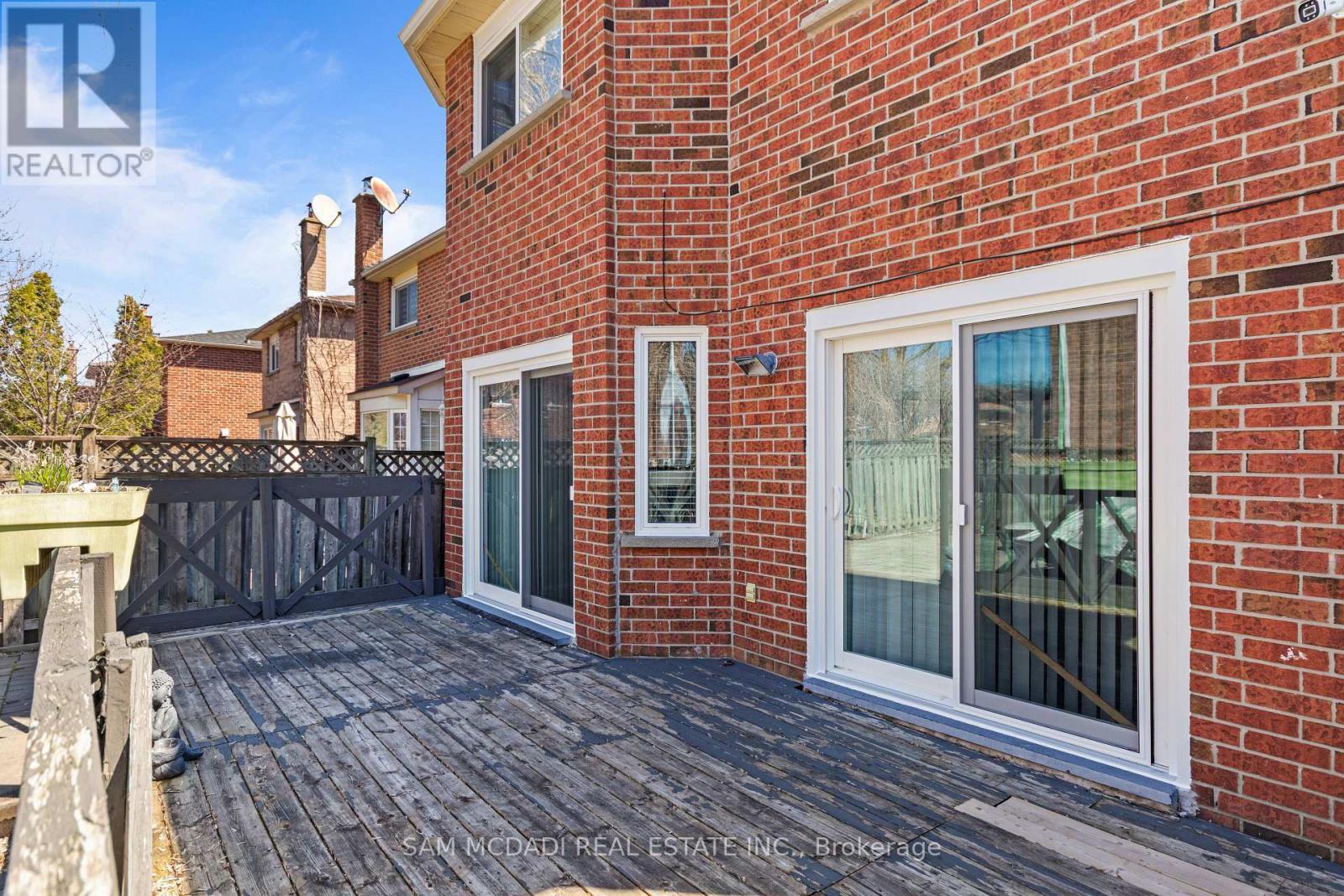 6282 Camgreen Circle, Mississauga, ON - Outdoor With Deck Patio Veranda With Exterior