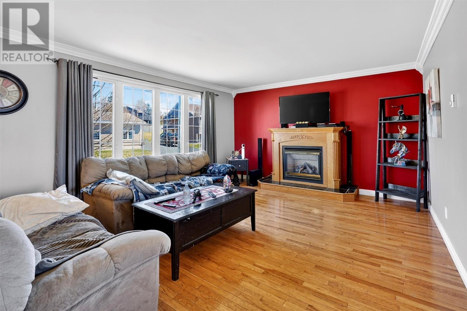 20 Kingwell Crescent, Arnold'S Cove, NL - Indoor Photo Showing Living Room With Fireplace