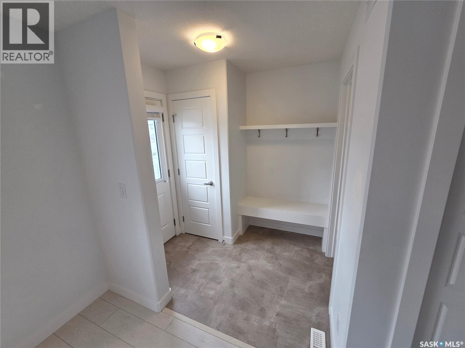 324 Mcormond Drive, Saskatoon, SK - Indoor