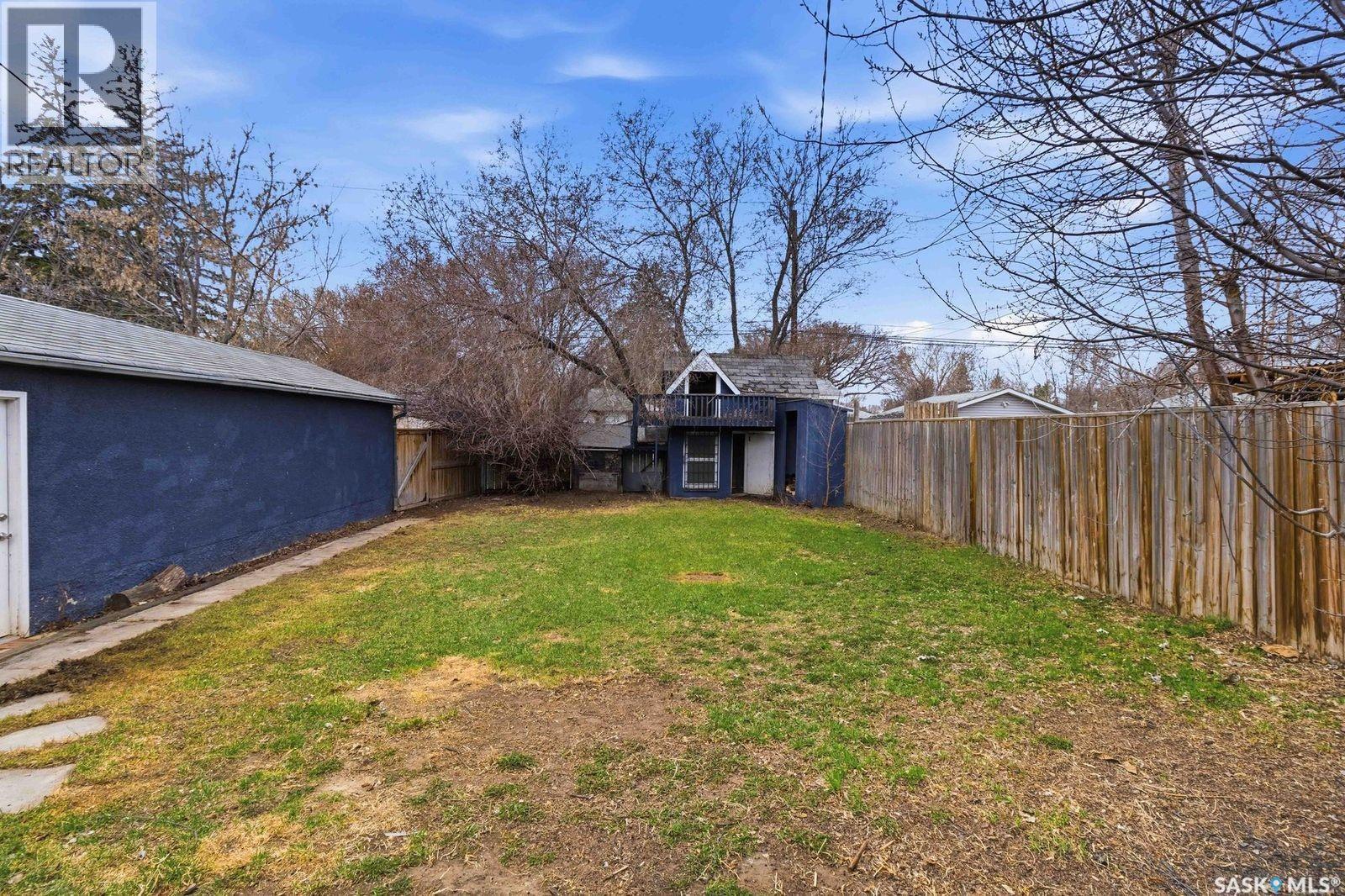 445 U Avenue S, Saskatoon, SK - Outdoor