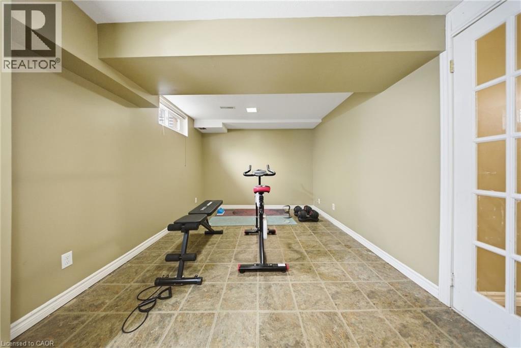 32 Mowat Boulevard Unit# 41, Kitchener, ON - Indoor Photo Showing Gym Room