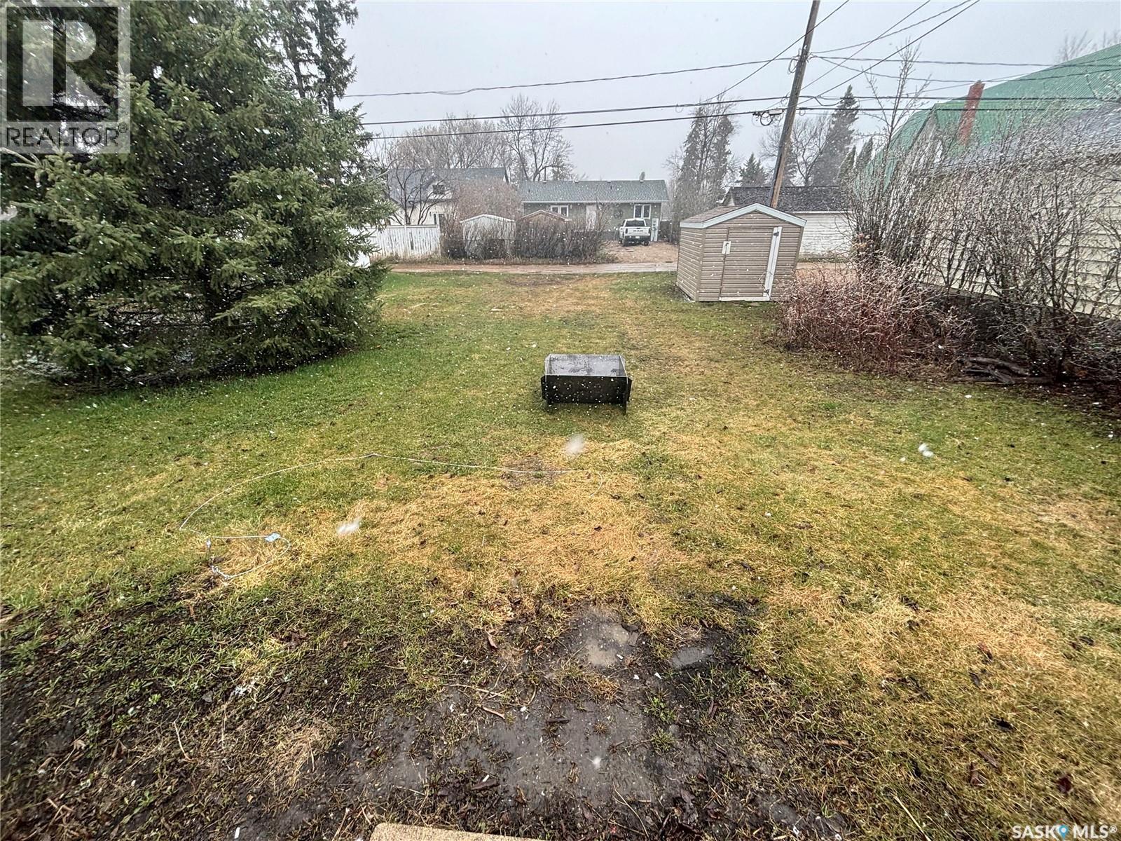 112 Stovel Avenue E, Melfort, SK - Outdoor