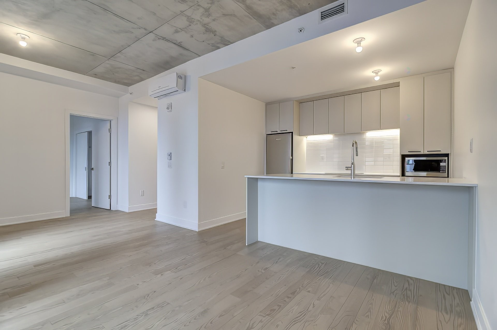 Salle familiale - 523-1150 Boul. René-Lévesque E., Montréal (Ville-Marie), QC - Indoor Photo Showing Kitchen